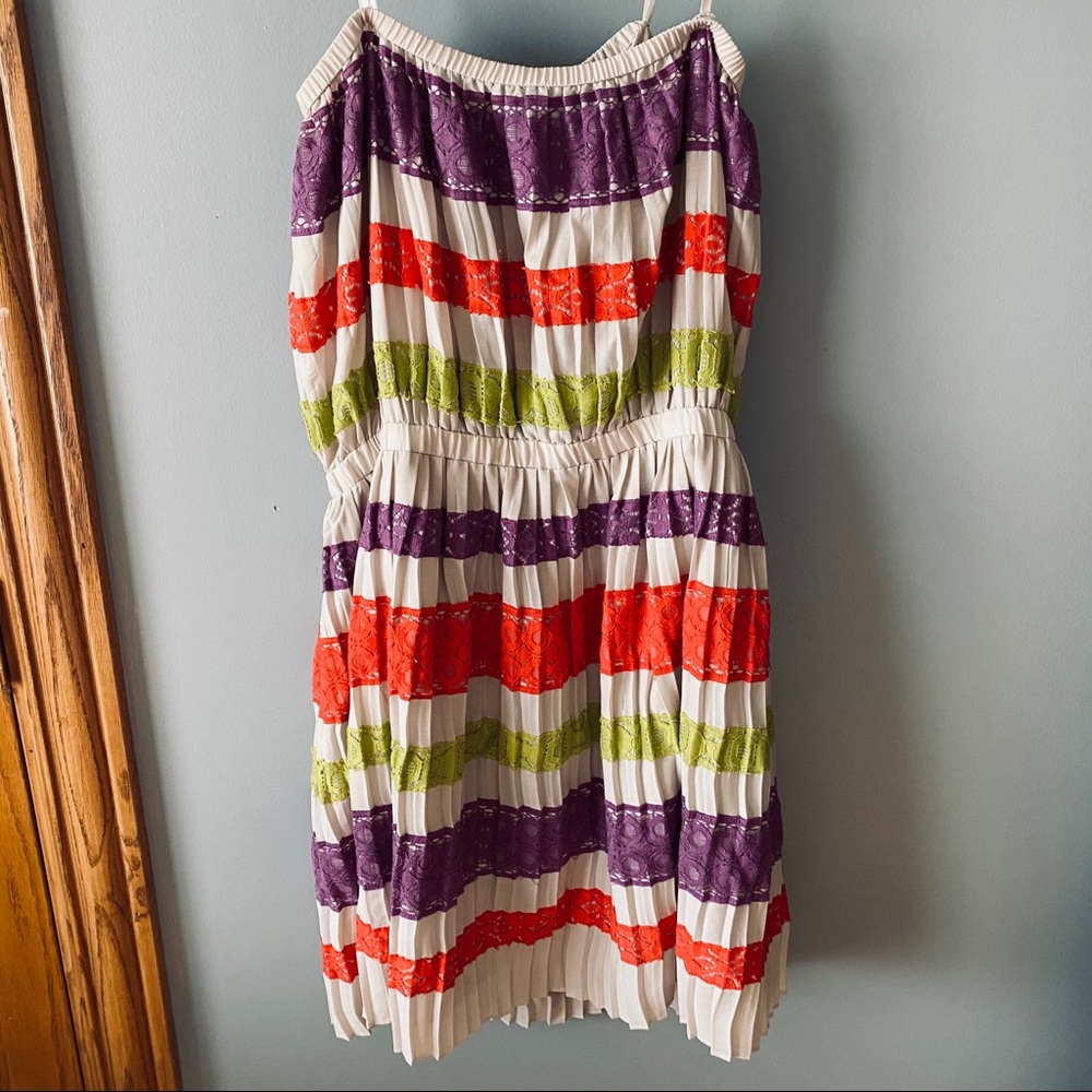 BCBGMaxAzria lace striped strapless dress - Picture 5 of 8